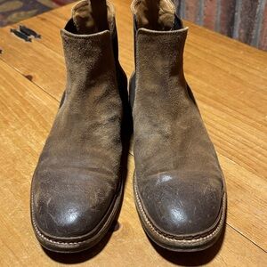 Doucal’s suede chelsea boot size 10.